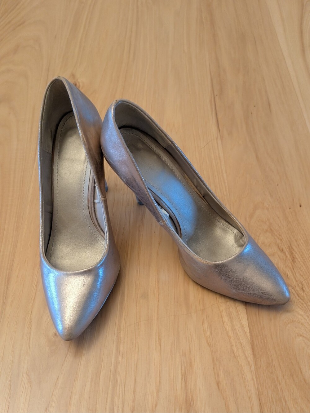 Classic Women's Pointed Toe Rose Gold Pumps